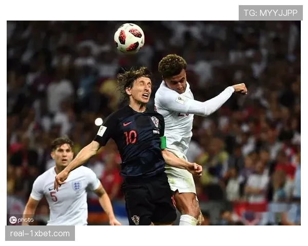 罗马定位球战术成重要得分手段 35%进球来自角球与任意球 罗马定位球战术成重要得分手段 35%进球来自角球与任意球